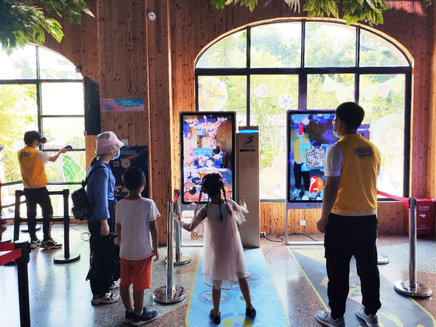 博乐AR互动入驻甘坑小镇V谷乐园，展开与华侨城景区多面合作