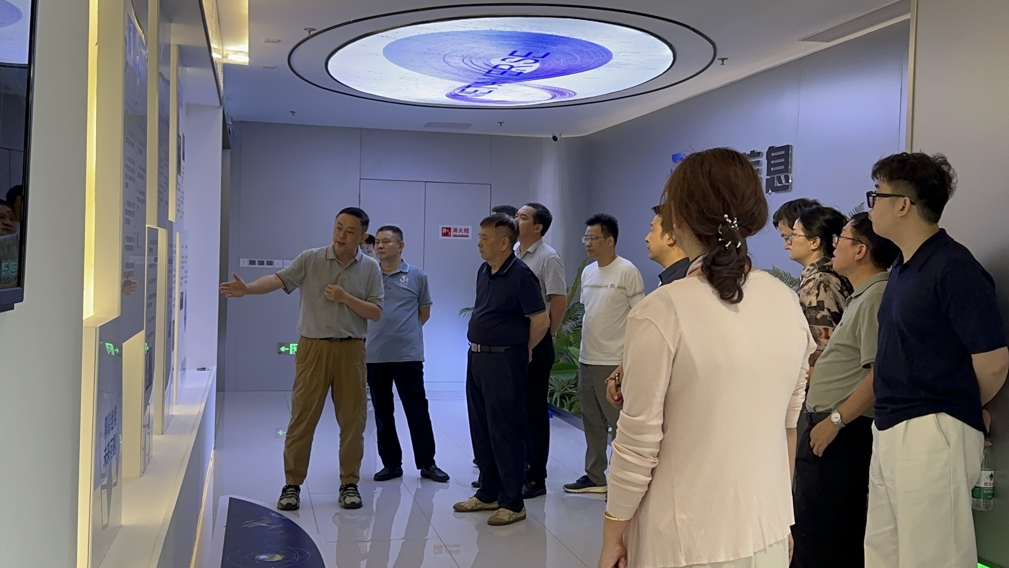 广西教育装备协会及全国教育装备企业家团莅临博乐信息，共探AI+XR教育创新合作